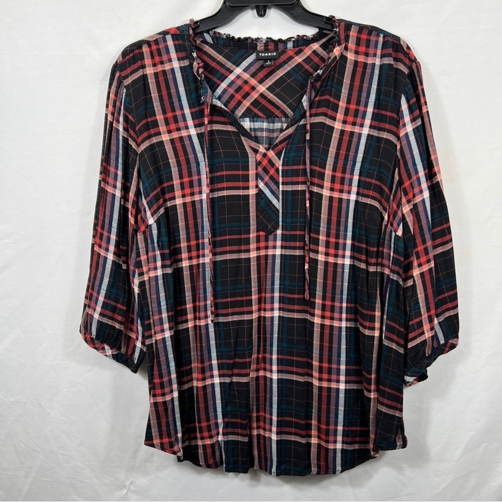 Torrid Women Plaid Red & Black Tie Neck Peasant Top 0910